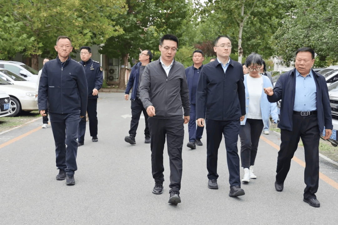 新”吉祥花园小区上演“变形记”k8凯发马竞赞助向前一步“微更(图6)