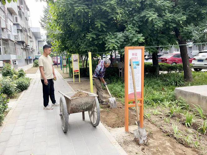 这社区便民晾衣杆让居民省心省力→k8凯发马竞赞助晾晒有去处顺义